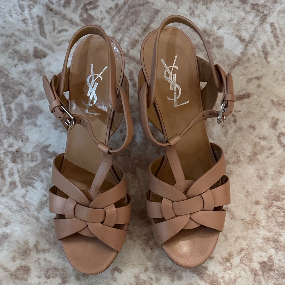 Yves Saint Laurent Nude Tribute Heels